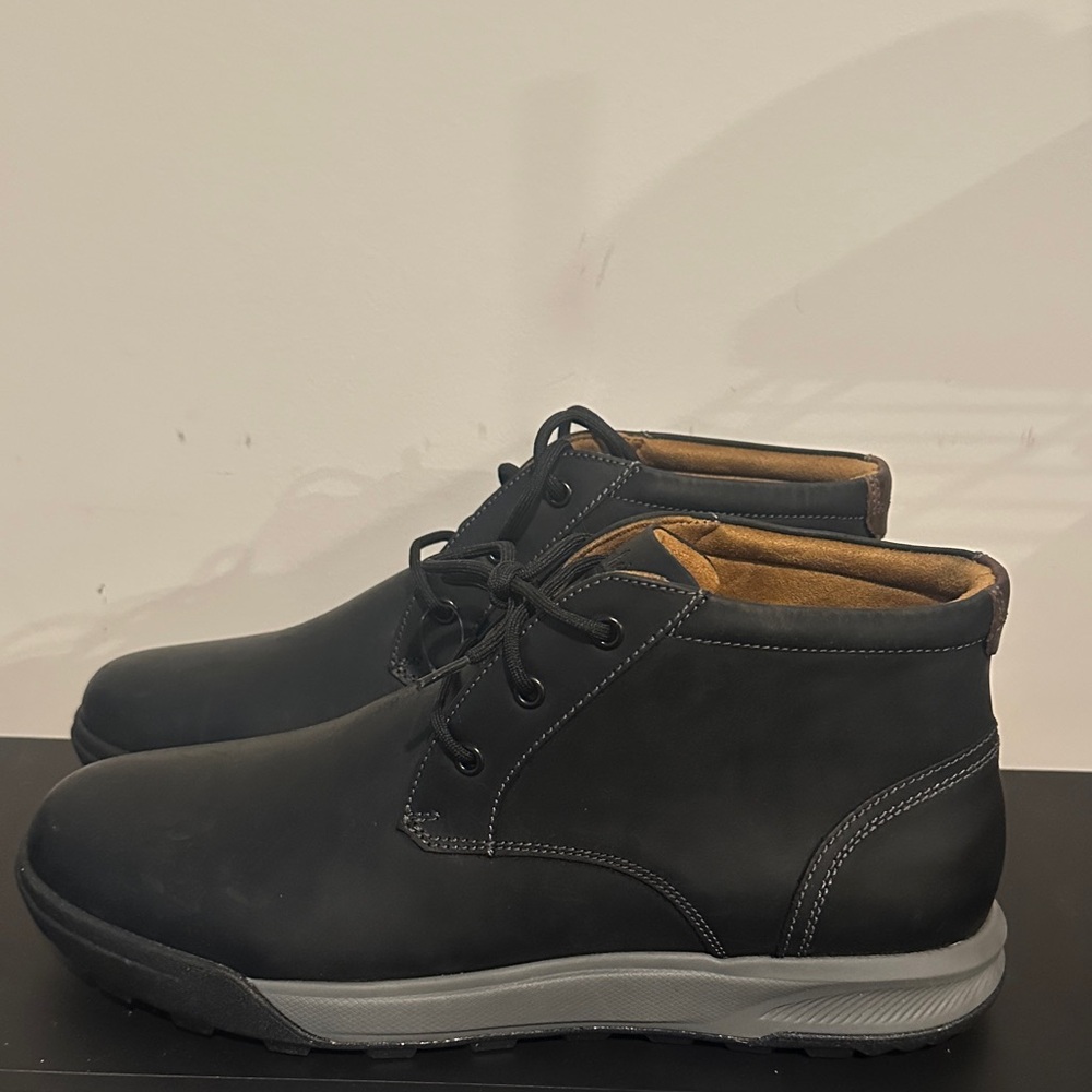 Florsheim Men's Classic Black Oxfords